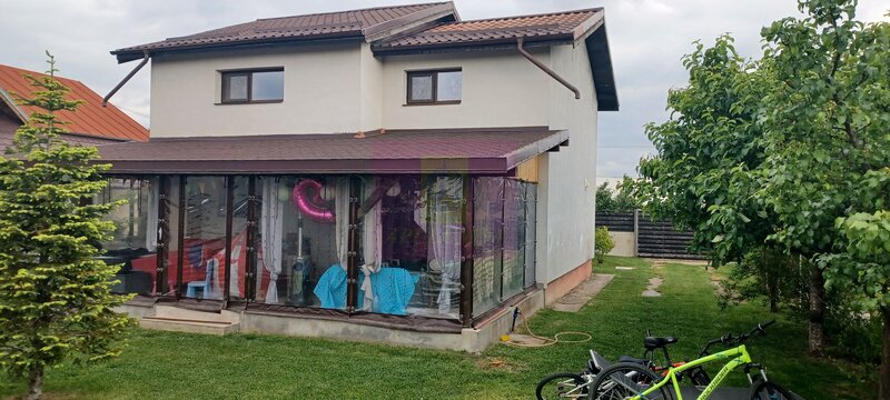 Sabareni, casa 2011, P+M 4 camere + dependinte, curte 500 mp